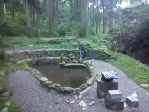 御岩神社のその他建物