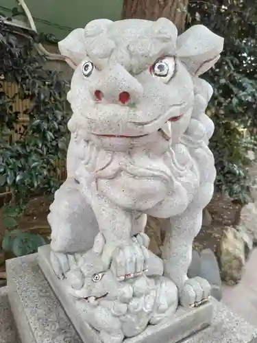 銀杏岡八幡神社の狛犬