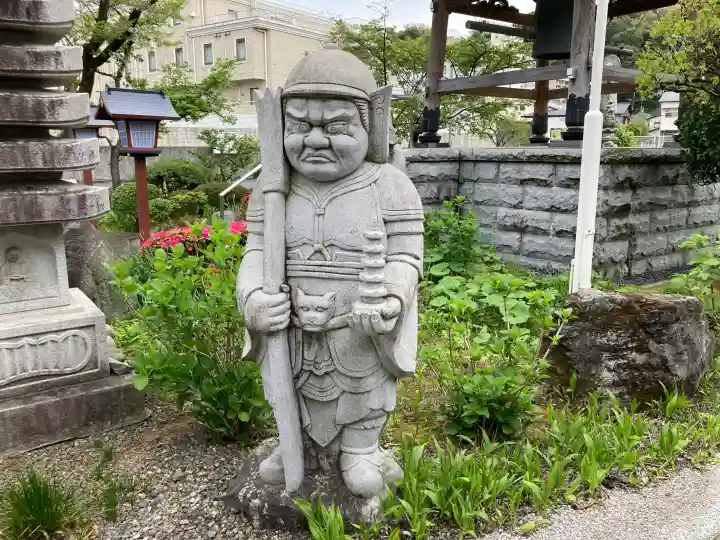 観蔵院の{uncategorized: "未分類", other: "その他", undefined: "問題あり", building: "その他建物", grave: "お墓", sacred_gate: "鳥居", guardian: "狛犬", statue: "像", buddha: "仏像", history: "歴史", nature: "自然", garden: "庭園", animal: "動物", pagoda: "塔", temizu: "手水舎", mountain_gate: "山門・神門", sanctuary: "本殿・本堂", subordinate: "末社・摂社", art: "芸術", scenery: "景色", jizo: "地蔵", ema: "絵馬", goshuin: "御朱印", omikuji: "おみくじ", items: "授与品その他", amulet: "お守り", goshuincho: "御朱印帳", eats: "食事", festival: "お祭り", votive_dance: "神楽", shichigosan: "七五三参", wedding: "結婚式", experience: "体験その他", initially: "初詣", around: "周辺", anti_infection: "感染症対策"}