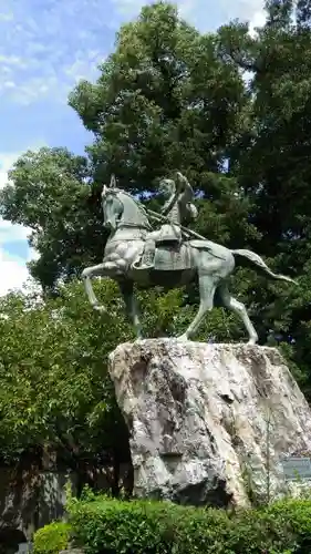 功山寺の像