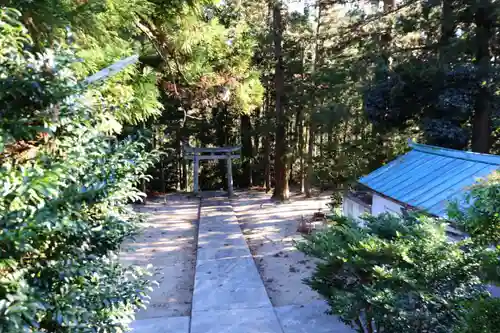 油井神社の景色