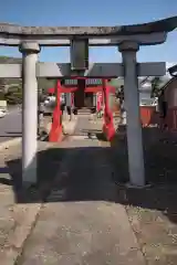 普賢願生稲荷神社の鳥居