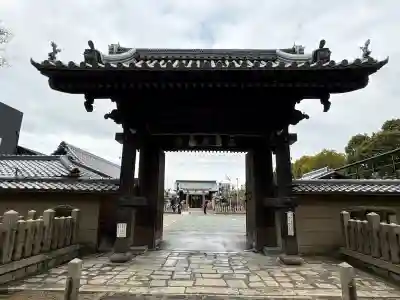 貴布禰神社の{uncategorized: "未分類", other: "その他", undefined: "問題あり", building: "その他建物", grave: "お墓", sacred_gate: "鳥居", guardian: "狛犬", statue: "像", buddha: "仏像", history: "歴史", nature: "自然", garden: "庭園", animal: "動物", pagoda: "塔", temizu: "手水舎", mountain_gate: "山門・神門", sanctuary: "本殿・本堂", subordinate: "末社・摂社", art: "芸術", scenery: "景色", jizo: "地蔵", ema: "絵馬", goshuin: "御朱印", omikuji: "おみくじ", items: "授与品その他", amulet: "お守り", goshuincho: "御朱印帳", eats: "食事", festival: "お祭り", votive_dance: "神楽", shichigosan: "七五三参", wedding: "結婚式", experience: "体験その他", initially: "初詣", around: "周辺", anti_infection: "感染症対策"}