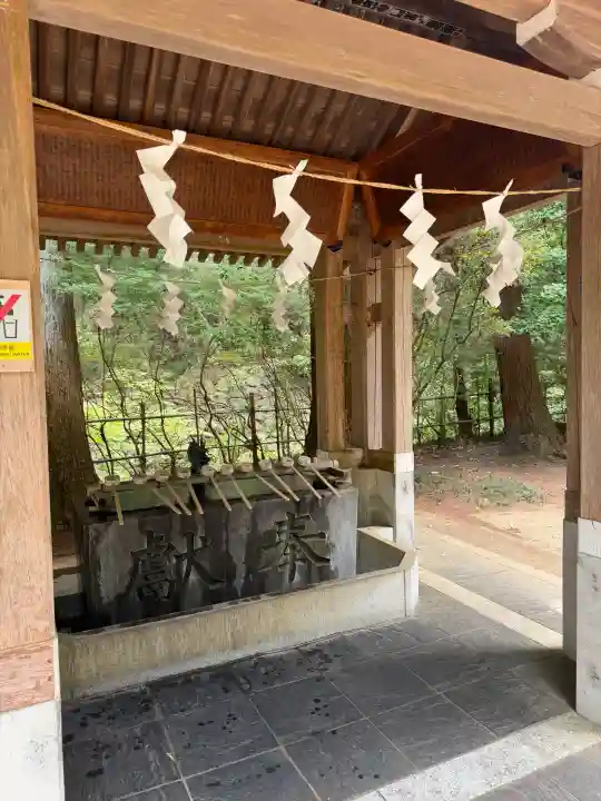武蔵二宮 金鑚神社の{uncategorized: "未分類", other: "その他", undefined: "問題あり", building: "その他建物", grave: "お墓", sacred_gate: "鳥居", guardian: "狛犬", statue: "像", buddha: "仏像", history: "歴史", nature: "自然", garden: "庭園", animal: "動物", pagoda: "塔", temizu: "手水舎", mountain_gate: "山門・神門", sanctuary: "本殿・本堂", subordinate: "末社・摂社", art: "芸術", scenery: "景色", jizo: "地蔵", ema: "絵馬", goshuin: "御朱印", omikuji: "おみくじ", items: "授与品その他", amulet: "お守り", goshuincho: "御朱印帳", eats: "食事", festival: "お祭り", votive_dance: "神楽", shichigosan: "七五三参", wedding: "結婚式", experience: "体験その他", initially: "初詣", around: "周辺", anti_infection: "感染症対策"}