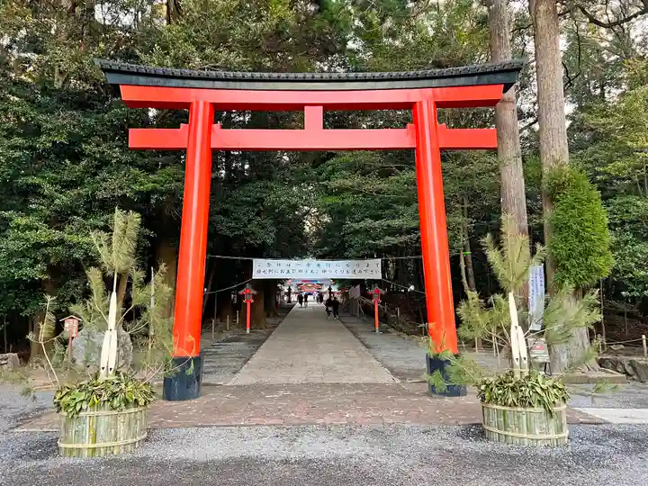 霧島神宮の鳥居
