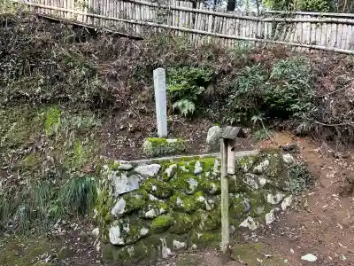 温泉神社の{uncategorized: "未分類", other: "その他", undefined: "問題あり", building: "その他建物", grave: "お墓", sacred_gate: "鳥居", guardian: "狛犬", statue: "像", buddha: "仏像", history: "歴史", nature: "自然", garden: "庭園", animal: "動物", pagoda: "塔", temizu: "手水舎", mountain_gate: "山門・神門", sanctuary: "本殿・本堂", subordinate: "末社・摂社", art: "芸術", scenery: "景色", jizo: "地蔵", ema: "絵馬", goshuin: "御朱印", omikuji: "おみくじ", items: "授与品その他", amulet: "お守り", goshuincho: "御朱印帳", eats: "食事", festival: "お祭り", votive_dance: "神楽", shichigosan: "七五三参", wedding: "結婚式", experience: "体験その他", initially: "初詣", around: "周辺", anti_infection: "感染症対策"}