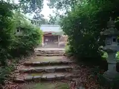 忍山神社の建物その他