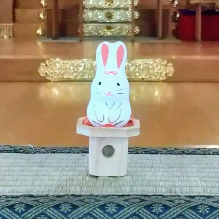 彌彦神社 (伊夜日子神社)の像