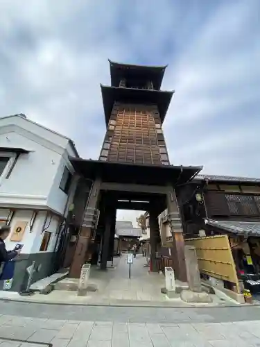 薬師神社の{uncategorized: "未分類", other: "その他", undefined: "問題あり", building: "その他建物", grave: "お墓", sacred_gate: "鳥居", guardian: "狛犬", statue: "像", buddha: "仏像", history: "歴史", nature: "自然", garden: "庭園", animal: "動物", pagoda: "塔", temizu: "手水舎", mountain_gate: "山門・神門", sanctuary: "本殿・本堂", subordinate: "末社・摂社", art: "芸術", scenery: "景色", jizo: "地蔵", ema: "絵馬", goshuin: "御朱印", omikuji: "おみくじ", items: "授与品その他", amulet: "お守り", goshuincho: "御朱印帳", eats: "食事", festival: "お祭り", votive_dance: "神楽", shichigosan: "七五三参", wedding: "結婚式", experience: "体験その他", initially: "初詣", around: "周辺", anti_infection: "感染症対策"}