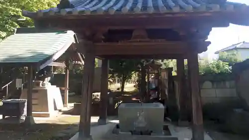 教王寺の手水