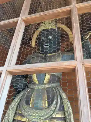 淺間神社（忍野八海）の像