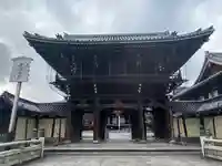 興正寺の山門・神門