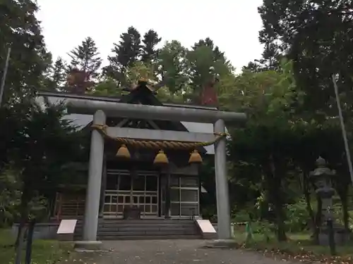 由仁神社の鳥居