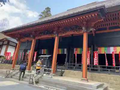 宝城坊の本殿・本堂
