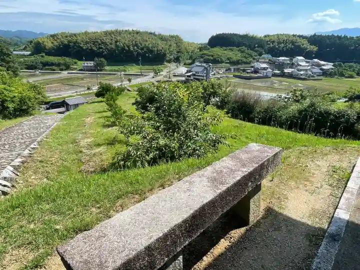 天武天皇・持統天皇陵(檜隈大内陵)(奈良県)