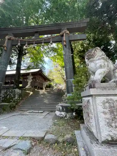 諏訪大社上社前宮(長野県)