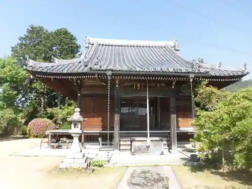 子安地蔵寺の本殿・本堂