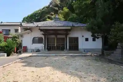 尊延寺の本殿・本堂