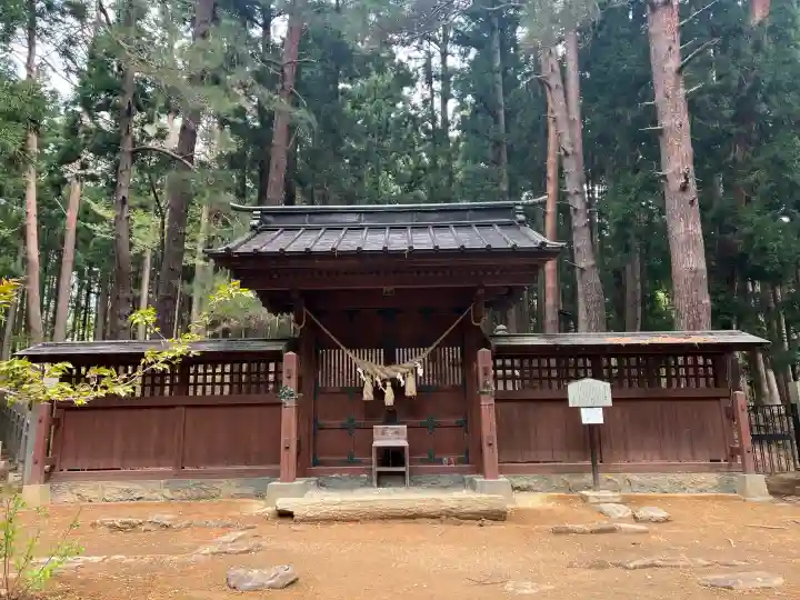 土津神社奥之院の{uncategorized: "未分類", other: "その他", undefined: "問題あり", building: "その他建物", grave: "お墓", sacred_gate: "鳥居", guardian: "狛犬", statue: "像", buddha: "仏像", history: "歴史", nature: "自然", garden: "庭園", animal: "動物", pagoda: "塔", temizu: "手水舎", mountain_gate: "山門・神門", sanctuary: "本殿・本堂", subordinate: "末社・摂社", art: "芸術", scenery: "景色", jizo: "地蔵", ema: "絵馬", goshuin: "御朱印", omikuji: "おみくじ", items: "授与品その他", amulet: "お守り", goshuincho: "御朱印帳", eats: "食事", festival: "お祭り", votive_dance: "神楽", shichigosan: "七五三参", wedding: "結婚式", experience: "体験その他", initially: "初詣", around: "周辺", anti_infection: "感染症対策"}