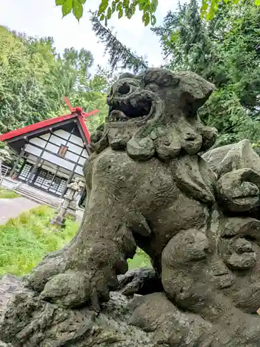 定山渓神社の狛犬