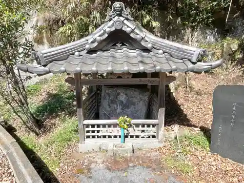 川尻地蔵磨崖仏(奈良県)