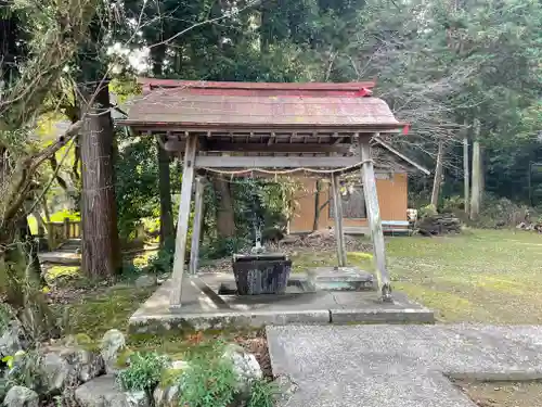 伊富岐神社の手水舎