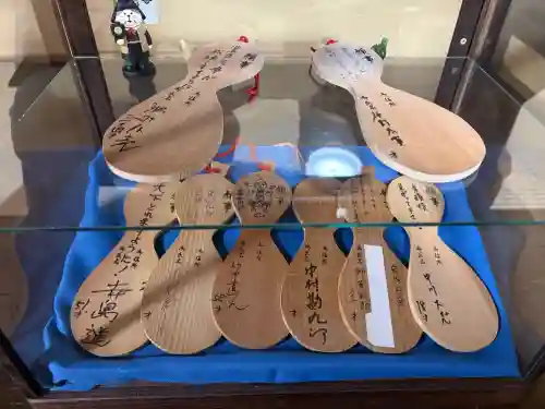 豊国神社の{uncategorized: "未分類", other: "その他", undefined: "問題あり", building: "その他建物", grave: "お墓", sacred_gate: "鳥居", guardian: "狛犬", statue: "像", buddha: "仏像", history: "歴史", nature: "自然", garden: "庭園", animal: "動物", pagoda: "塔", temizu: "手水舎", mountain_gate: "山門・神門", sanctuary: "本殿・本堂", subordinate: "末社・摂社", art: "芸術", scenery: "景色", jizo: "地蔵", ema: "絵馬", goshuin: "御朱印", omikuji: "おみくじ", items: "授与品その他", amulet: "お守り", goshuincho: "御朱印帳", eats: "食事", festival: "お祭り", votive_dance: "神楽", shichigosan: "七五三参", wedding: "結婚式", experience: "体験その他", initially: "初詣", around: "周辺", anti_infection: "感染症対策"}