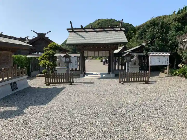 大御神社の山門・神門