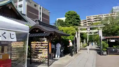 晴明神社の{uncategorized: "未分類", other: "その他", undefined: "問題あり", building: "その他建物", grave: "お墓", sacred_gate: "鳥居", guardian: "狛犬", statue: "像", buddha: "仏像", history: "歴史", nature: "自然", garden: "庭園", animal: "動物", pagoda: "塔", temizu: "手水舎", mountain_gate: "山門・神門", sanctuary: "本殿・本堂", subordinate: "末社・摂社", art: "芸術", scenery: "景色", jizo: "地蔵", ema: "絵馬", goshuin: "御朱印", omikuji: "おみくじ", items: "授与品その他", amulet: "お守り", goshuincho: "御朱印帳", eats: "食事", festival: "お祭り", votive_dance: "神楽", shichigosan: "七五三参", wedding: "結婚式", experience: "体験その他", initially: "初詣", around: "周辺", anti_infection: "感染症対策"}