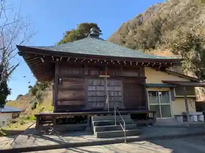 打越山青木観音堂の本殿・本堂