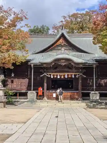 四柱神社の本殿