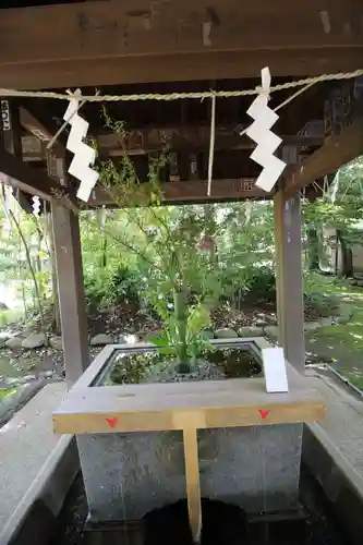 赤坂氷川神社の手水舎