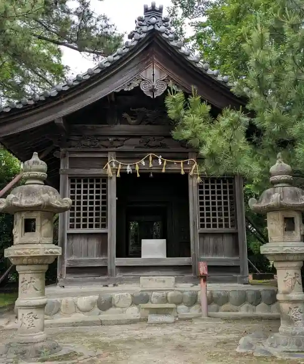 八幡社(落合八幡社)の{uncategorized: "未分類", other: "その他", undefined: "問題あり", building: "その他建物", grave: "お墓", sacred_gate: "鳥居", guardian: "狛犬", statue: "像", buddha: "仏像", history: "歴史", nature: "自然", garden: "庭園", animal: "動物", pagoda: "塔", temizu: "手水舎", mountain_gate: "山門・神門", sanctuary: "本殿・本堂", subordinate: "末社・摂社", art: "芸術", scenery: "景色", jizo: "地蔵", ema: "絵馬", goshuin: "御朱印", omikuji: "おみくじ", items: "授与品その他", amulet: "お守り", goshuincho: "御朱印帳", eats: "食事", festival: "お祭り", votive_dance: "神楽", shichigosan: "七五三参", wedding: "結婚式", experience: "体験その他", initially: "初詣", around: "周辺", anti_infection: "感染症対策"}
