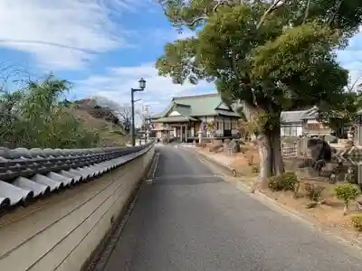 幸運之光 成龍寺の建物その他