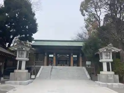 東郷神社の山門・神門