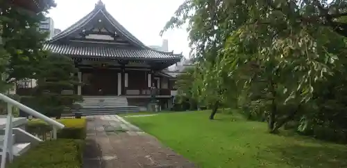 凉源寺の本殿・本堂