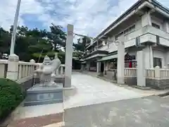 岩屋神社の像