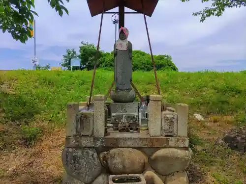 水神社（草井町）の地蔵