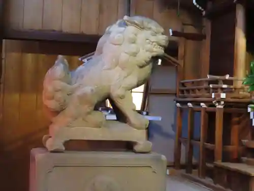 白山神社の狛犬