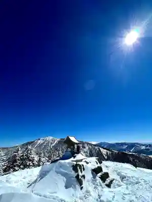 禰固岳神社の本殿・本堂