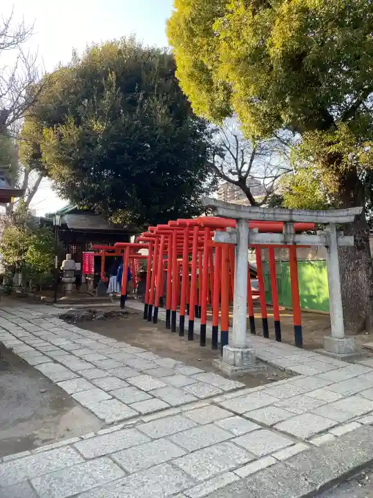 品川神社の{uncategorized: "未分類", other: "その他", undefined: "問題あり", building: "その他建物", grave: "お墓", sacred_gate: "鳥居", guardian: "狛犬", statue: "像", buddha: "仏像", history: "歴史", nature: "自然", garden: "庭園", animal: "動物", pagoda: "塔", temizu: "手水舎", mountain_gate: "山門・神門", sanctuary: "本殿・本堂", subordinate: "末社・摂社", art: "芸術", scenery: "景色", jizo: "地蔵", ema: "絵馬", goshuin: "御朱印", omikuji: "おみくじ", items: "授与品その他", amulet: "お守り", goshuincho: "御朱印帳", eats: "食事", festival: "お祭り", votive_dance: "神楽", shichigosan: "七五三参", wedding: "結婚式", experience: "体験その他", initially: "初詣", around: "周辺", anti_infection: "感染症対策"}