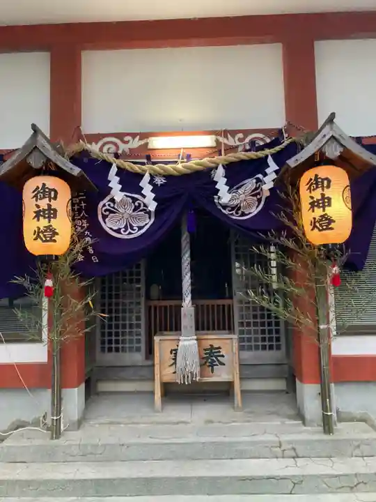 岩樟神社の本殿・本堂