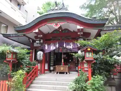 三崎稲荷神社の本殿・本堂