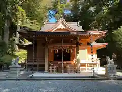 須山浅間神社の本殿