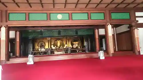 東長寺の本殿