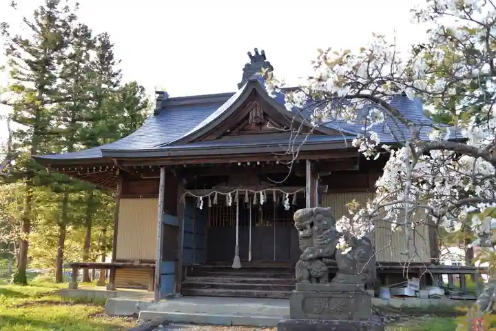 諏訪神社の本殿・本堂