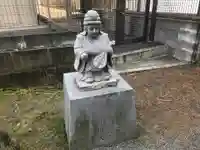 琵琶島神社の像
