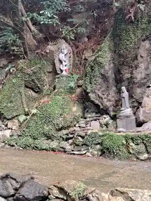 紅葉ヶ滝薬師堂(福岡県)