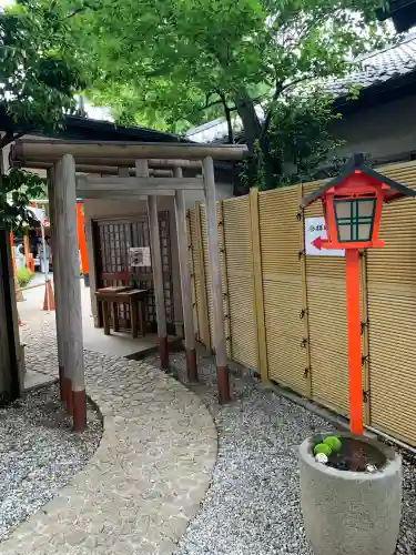 蛇窪神社の{uncategorized: "未分類", other: "その他", undefined: "問題あり", building: "その他建物", grave: "お墓", sacred_gate: "鳥居", guardian: "狛犬", statue: "像", buddha: "仏像", history: "歴史", nature: "自然", garden: "庭園", animal: "動物", pagoda: "塔", temizu: "手水舎", mountain_gate: "山門・神門", sanctuary: "本殿・本堂", subordinate: "末社・摂社", art: "芸術", scenery: "景色", jizo: "地蔵", ema: "絵馬", goshuin: "御朱印", omikuji: "おみくじ", items: "授与品その他", amulet: "お守り", goshuincho: "御朱印帳", eats: "食事", festival: "お祭り", votive_dance: "神楽", shichigosan: "七五三参", wedding: "結婚式", experience: "体験その他", initially: "初詣", around: "周辺", anti_infection: "感染症対策"}