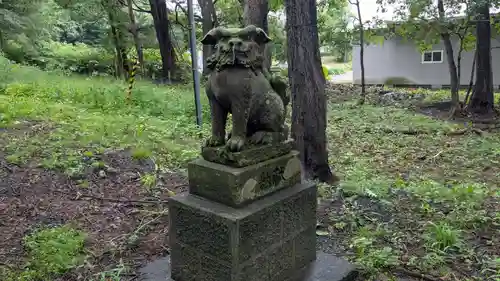 稲荷神社の狛犬